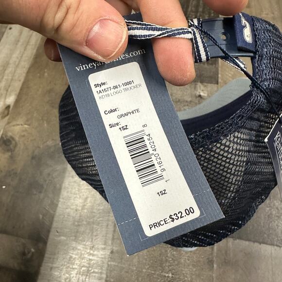 Vineyard Vines 2018 144th Kentucky Derby Trucker Mesh Snap Back Hat Cap NWT - Picture 3 of 9